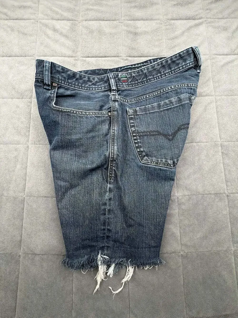 Diesel Men's Zatiny Distressed Denim Jean Shorts VTG Y2K Made in Italy Size 36